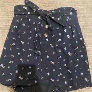 American Eagle floral skirt!